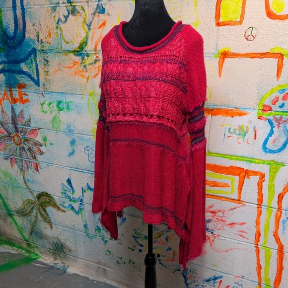 Raspberry Magenta Free People Bell Sleeve Knit Sweater; Size SP-L - Picture 2 of 12